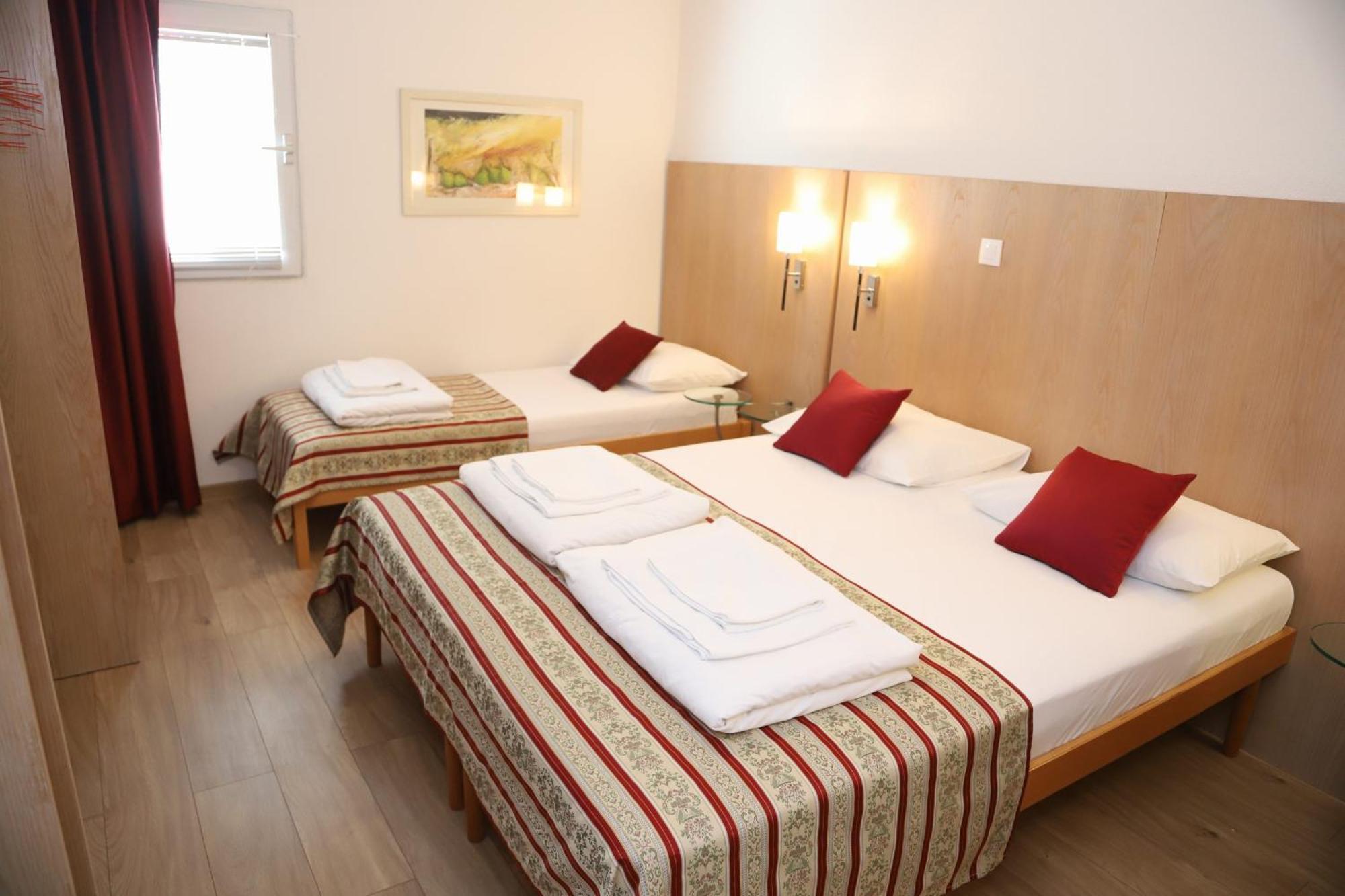 Motel Deny Mostar Eksteriør billede