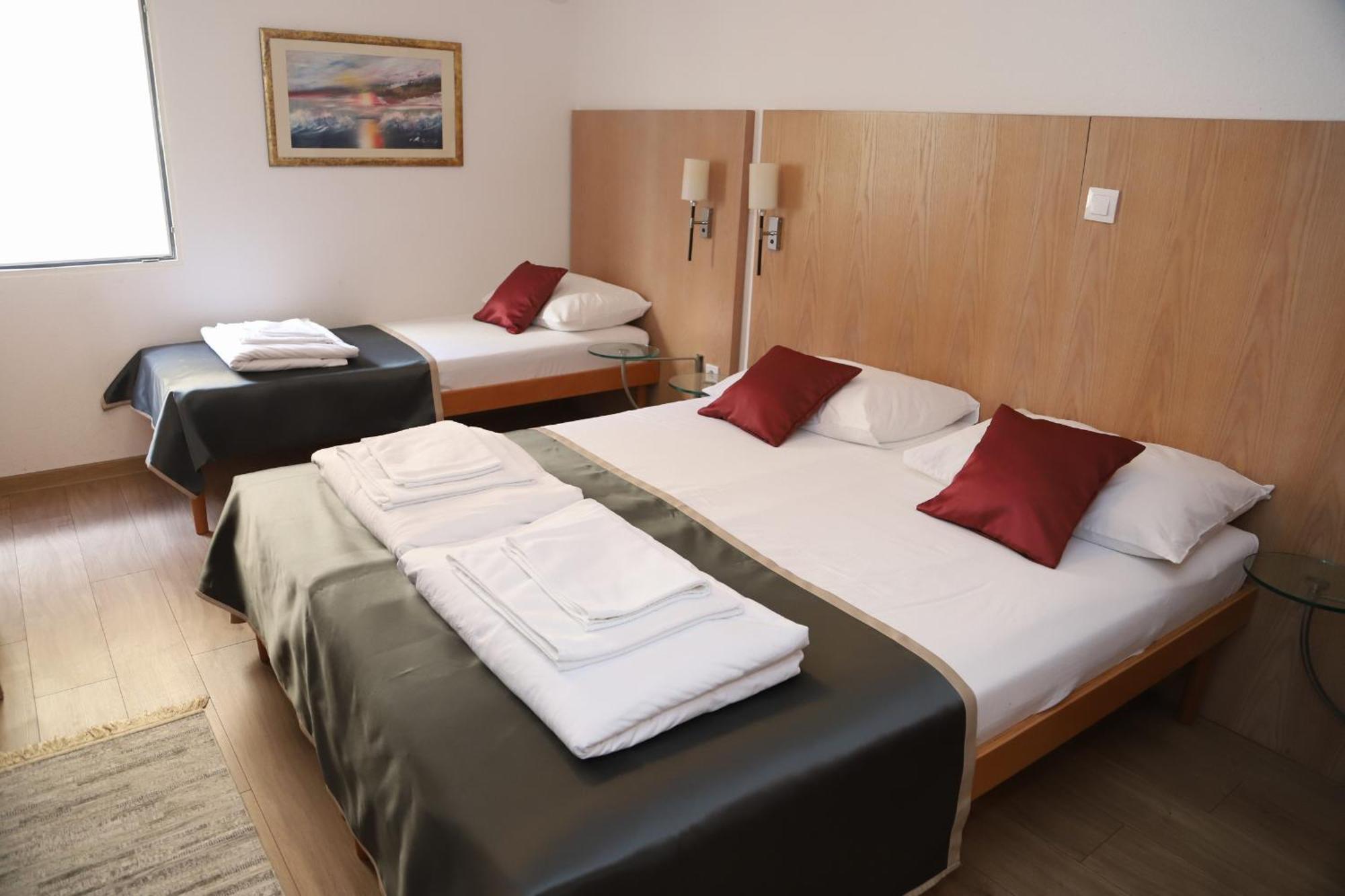 Motel Deny Mostar Eksteriør billede