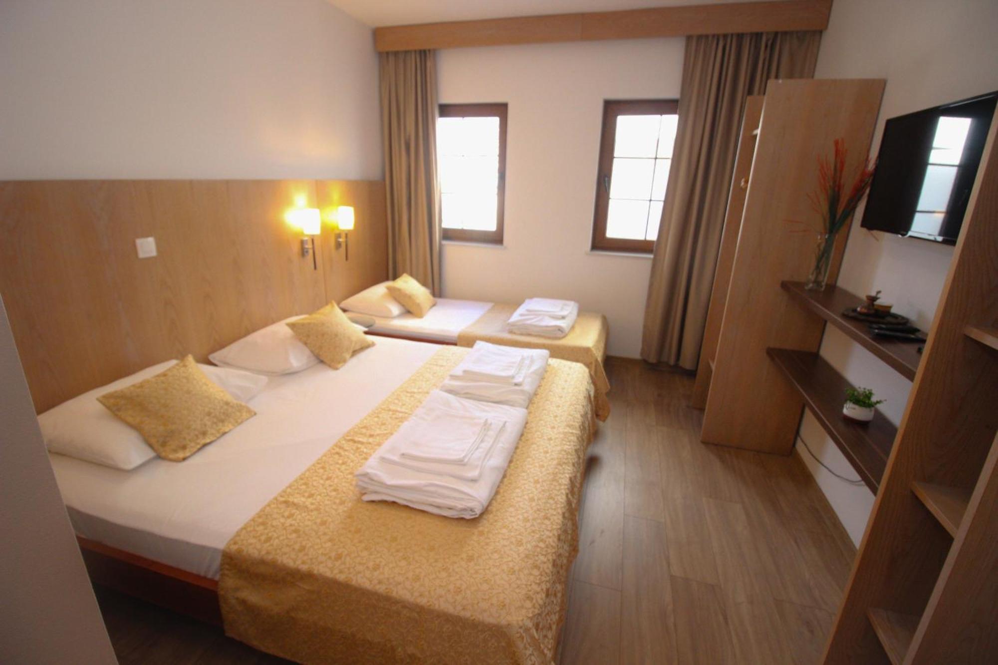 Motel Deny Mostar Eksteriør billede