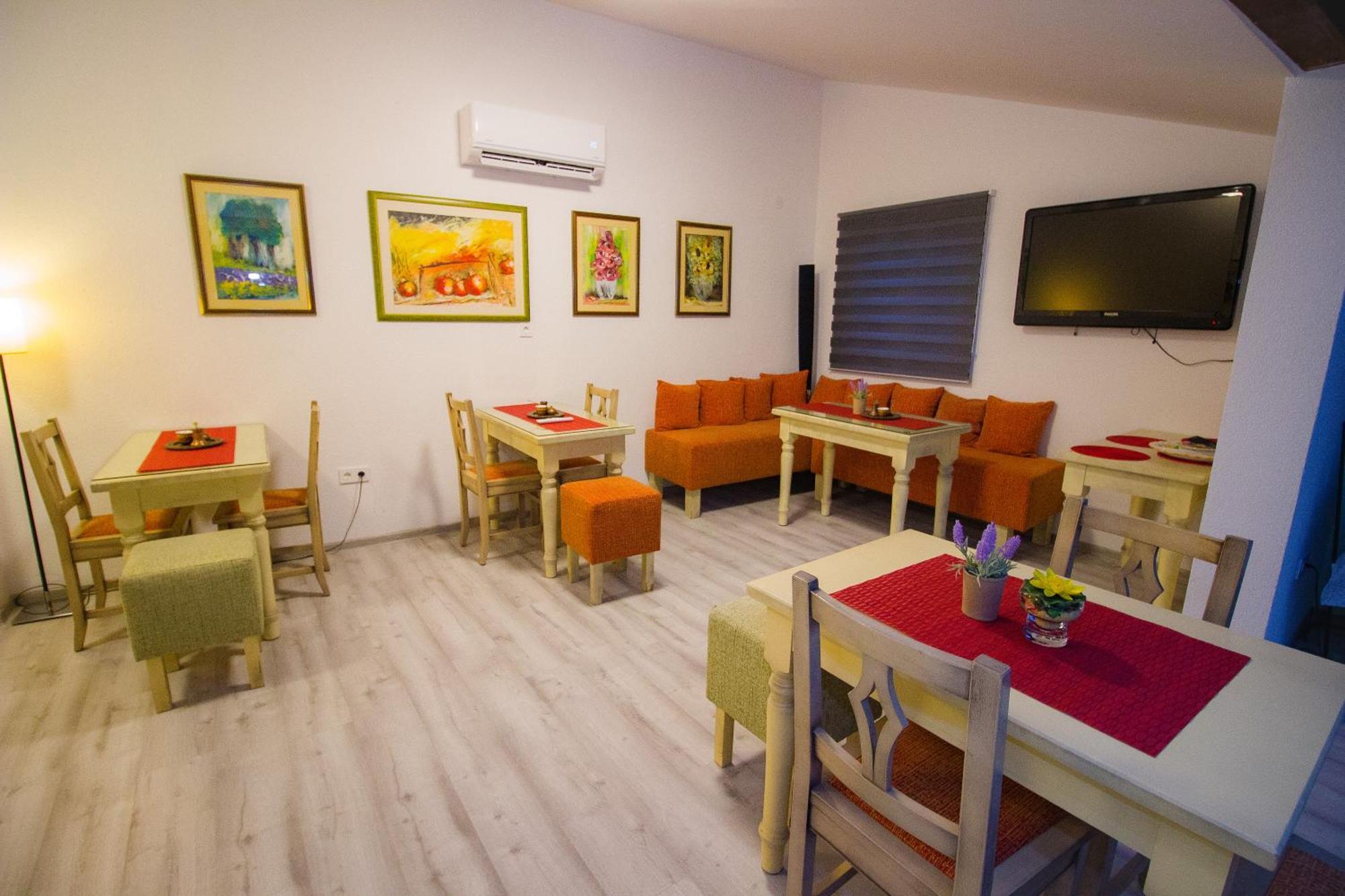 Motel Deny Mostar Eksteriør billede