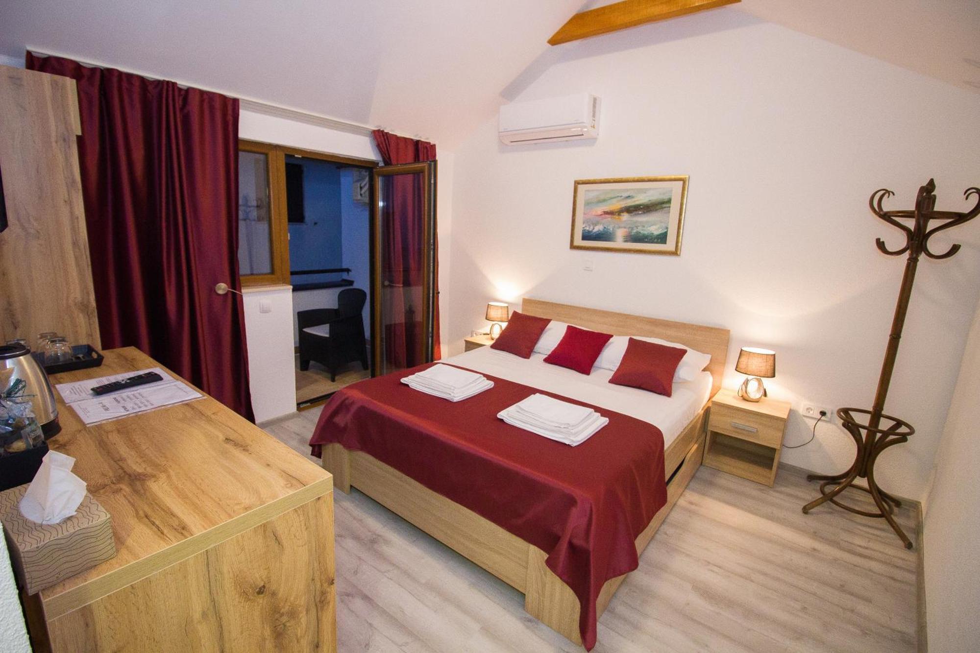 Motel Deny Mostar Eksteriør billede